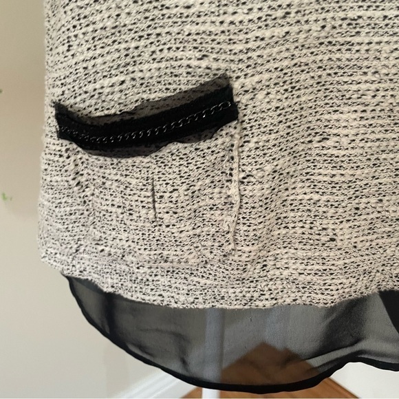 White House Black Market Tweed Beaded Trim Blouse Size XS - Picture 9 of 12